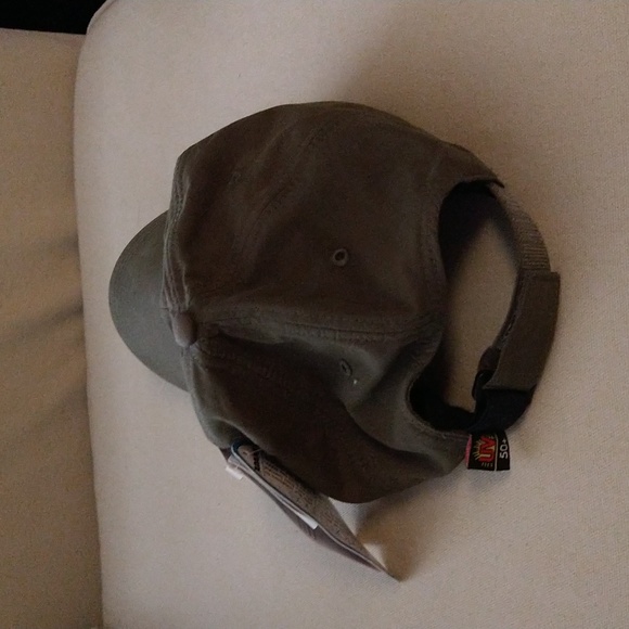 Baseball Cap - Picture 4 of 12